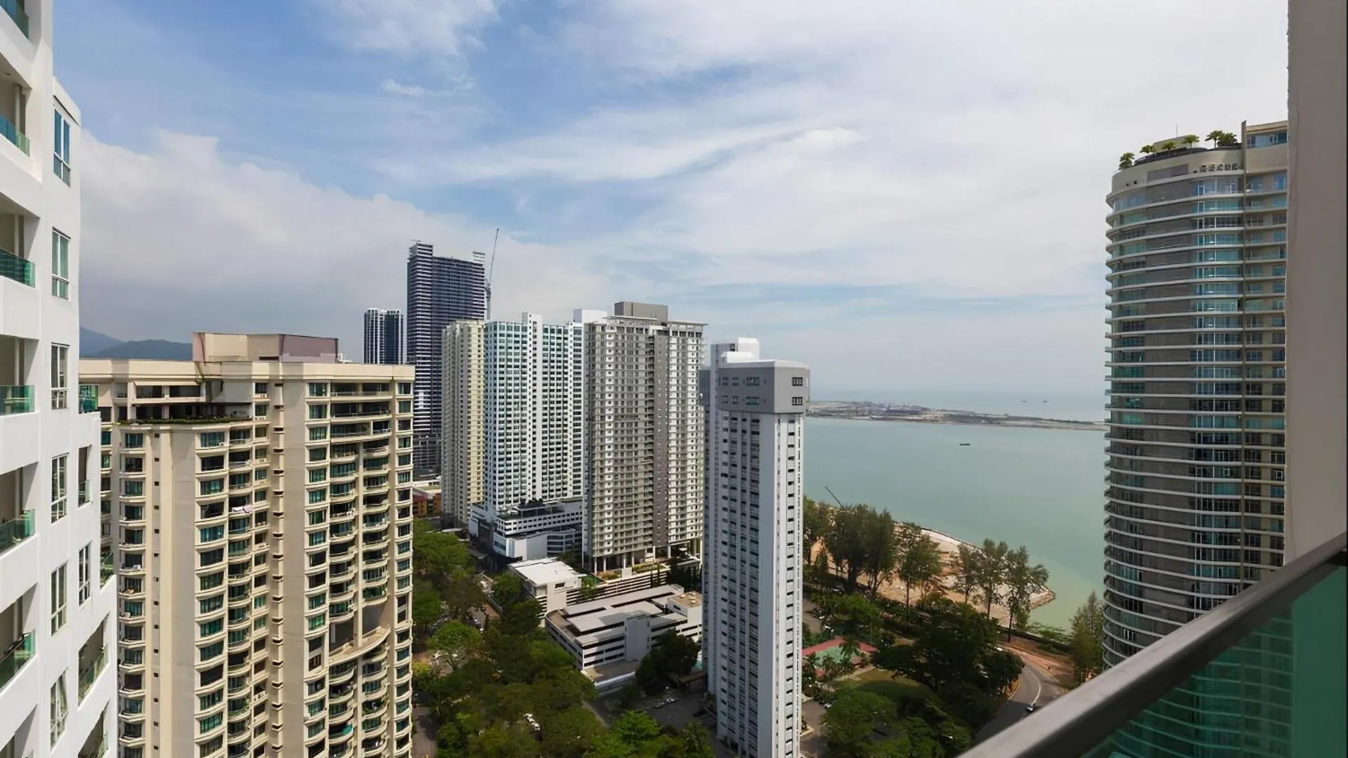 Apartment Mansion One L 5Pax Studio L Seaview & Cityview L Georgetown L By Perfectsweethome Malaysia